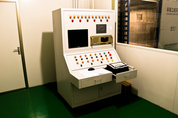 EO sterilization cabinet operation console